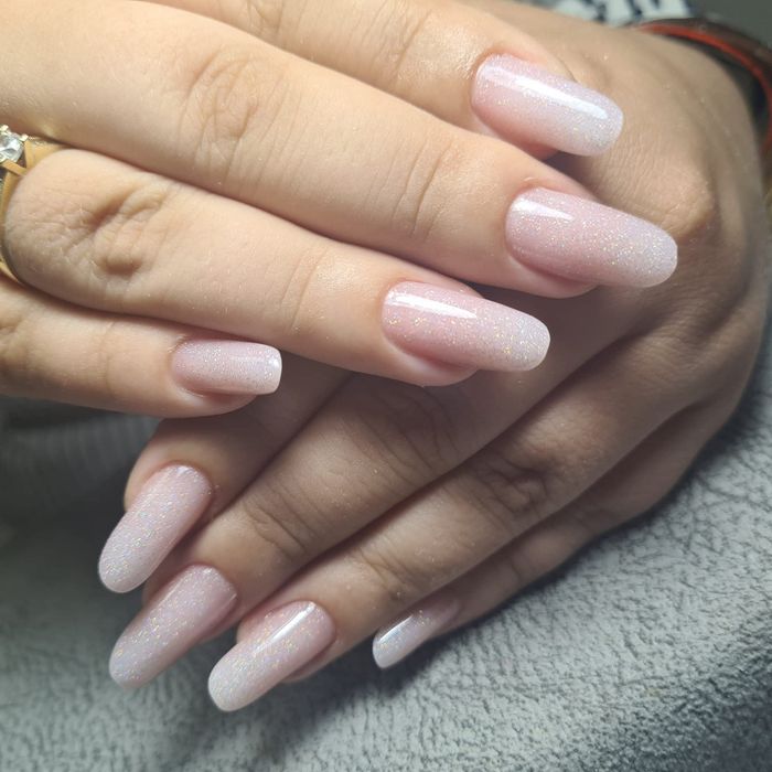 Aplic unghii cu gel
