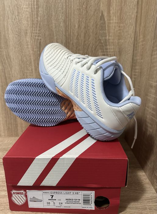 Adidasi K-Swiss pentru tenis