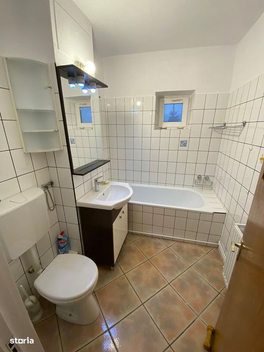Apartament 4 camere (strada Zizinului)