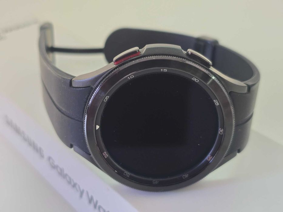 Samsung Galaxy Watch 4 Classic SM-R895F 46 mm LTE (черен)