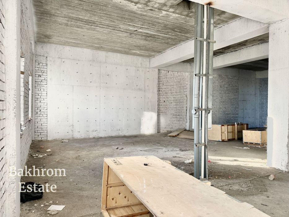 Офис • 202 м² • 4,2 метра до потолка • Юнусабад-12, до метро 100 шагов