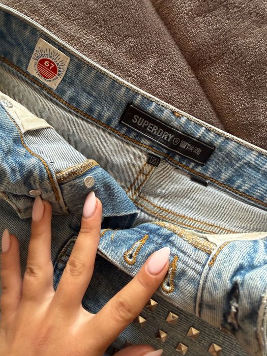 Оригинални дънкови панталонки Superdry