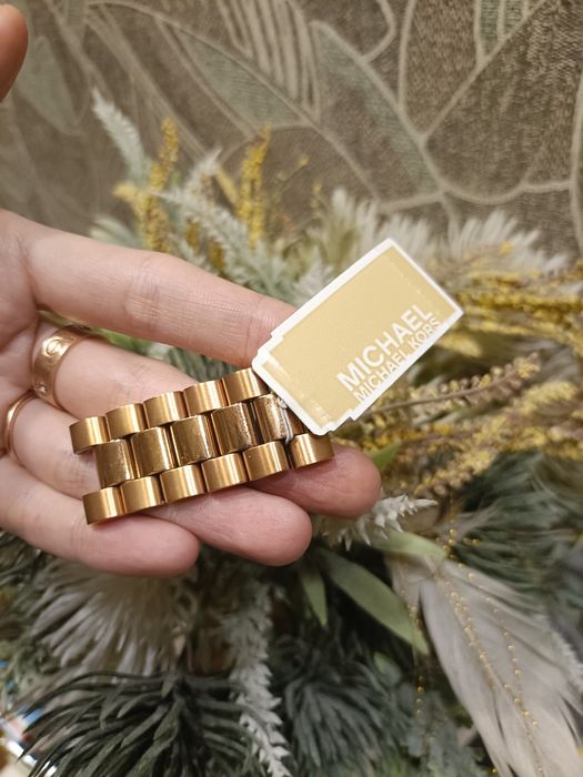 Часы Michael Kors