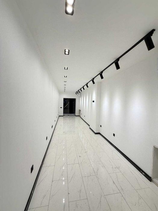 Продаётся помещение 42м2  Ориентир: Ц-1, Экорн