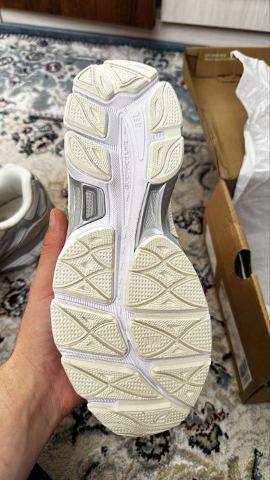 Asics Gel NYC 42 размер