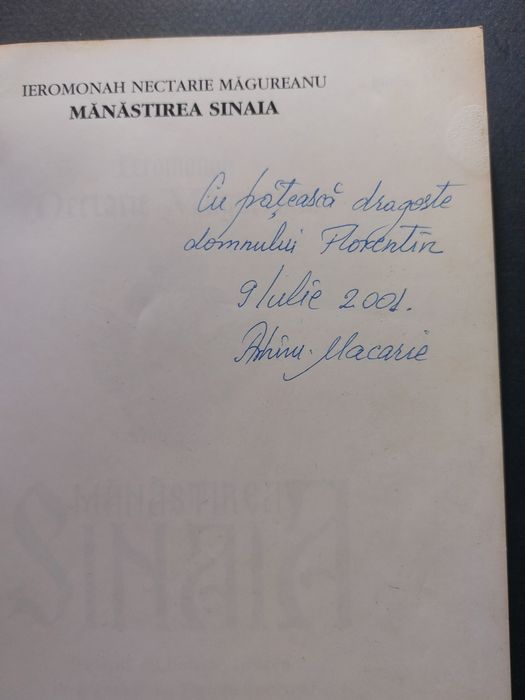 Carte bisericească monografia Mănăstirii Sinaia