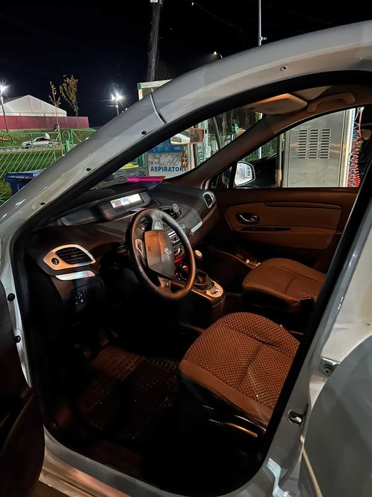 Renault Grand Scenic 3 1.5 dci