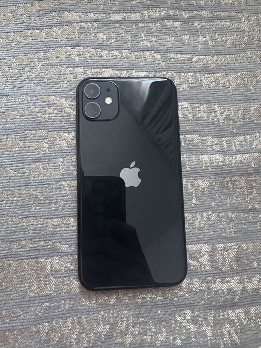 Iphone 11 в хорошем состоянии