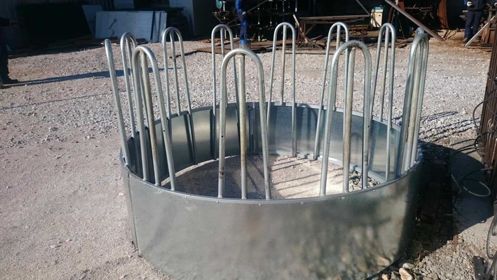 хранилка за крави