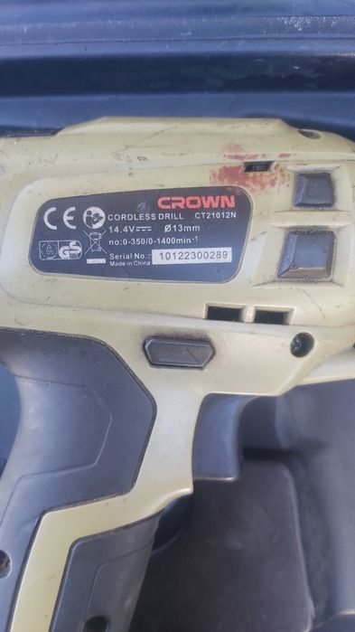 Шуруповерт Crown