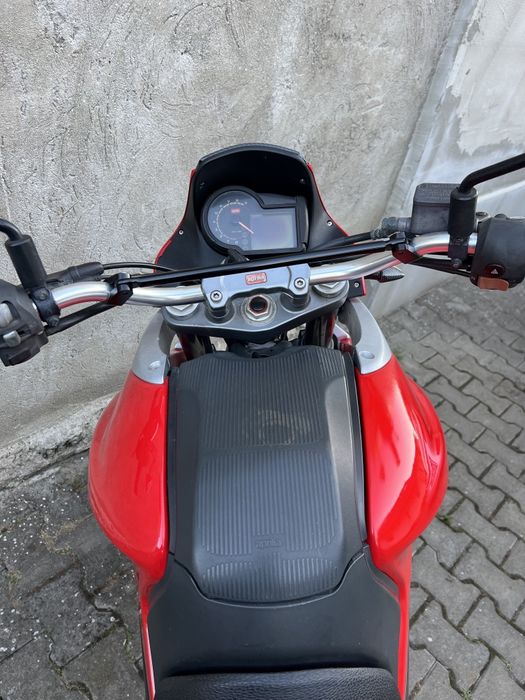 Aprilia Pegaso Strada 660