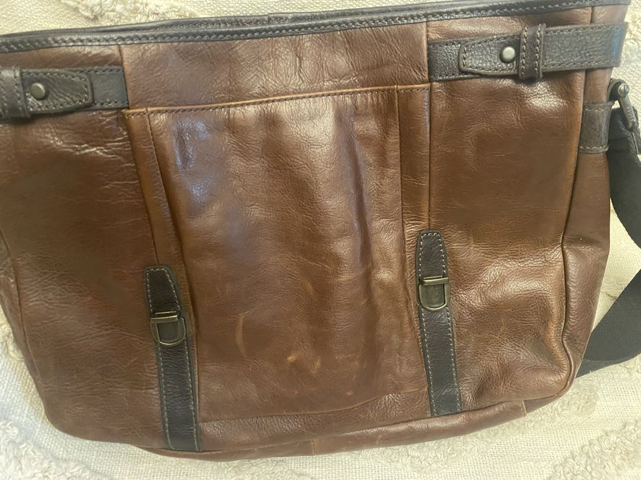 Geanta de piele Fossil