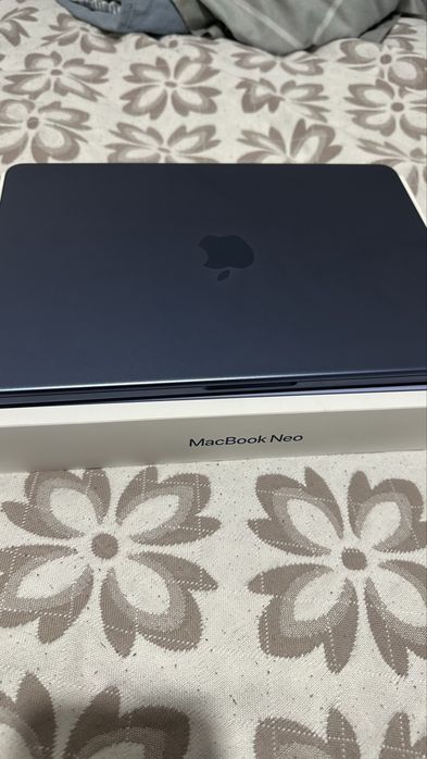 Продам macbook neo 2026года
