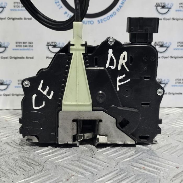 Broasca usa dreapta fata Opel Corsa E