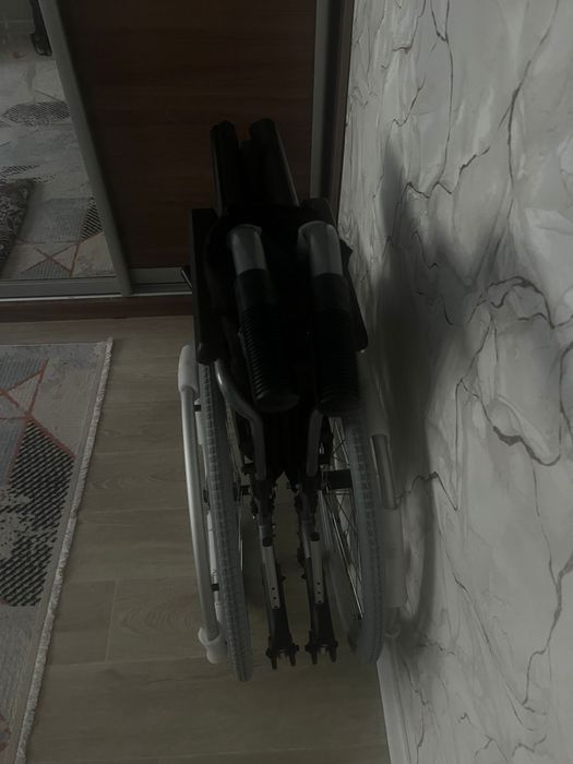 Инвалидная коляска