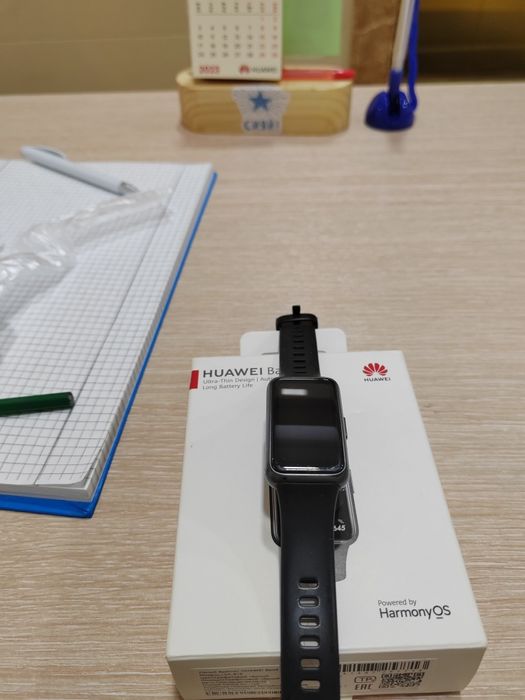 Продам Huawei Band 7