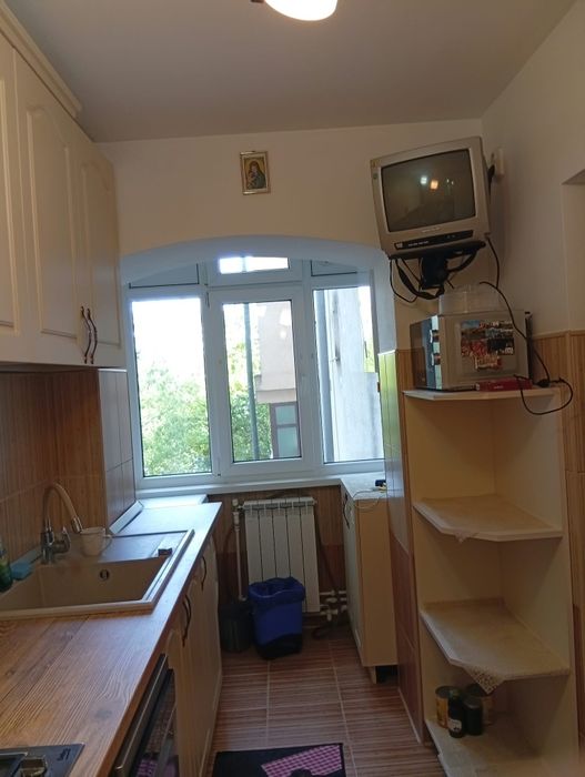 Apartament 3 camere de inchiriat