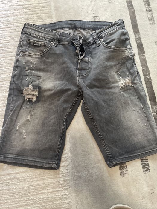 Дънкови къси гащи, тениски, дънки