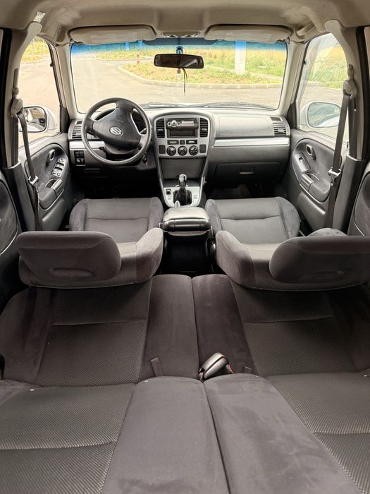 Suzuki grand vitara 2004