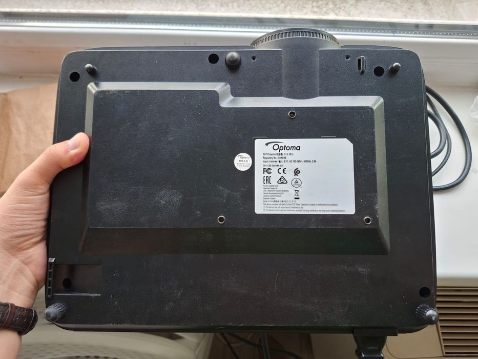 Проектор  optoma