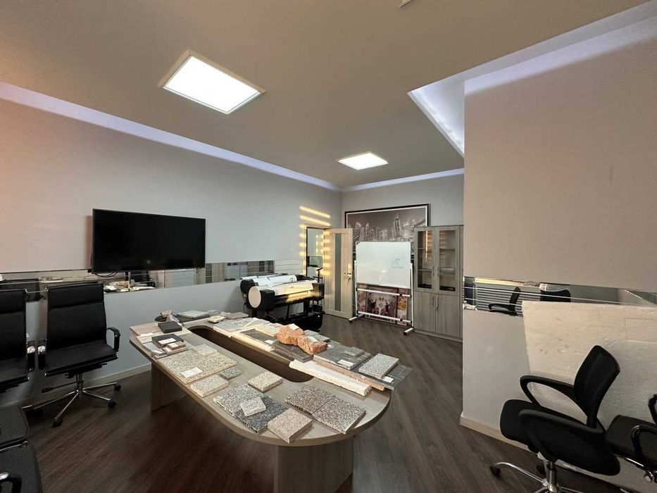 Срочно Продаю Здание с огромной территорией 60 cот - 2545м2, Greenwich