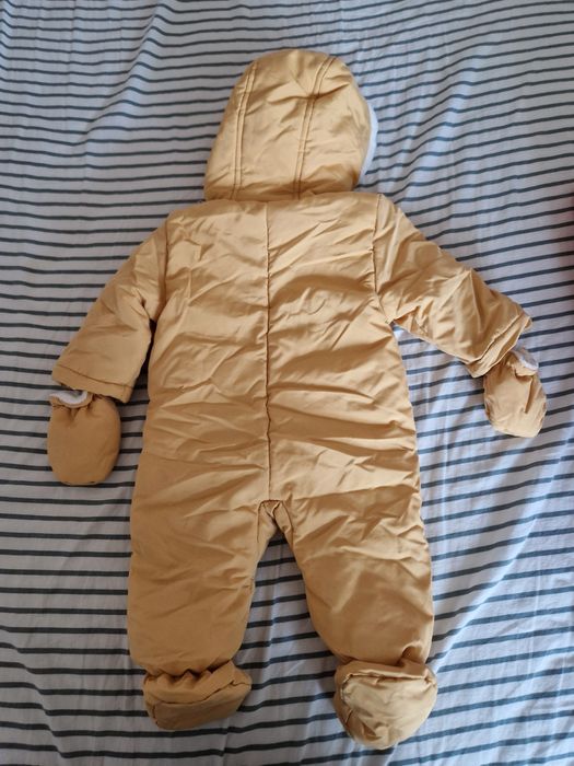 Ескимос / космонавт за бебе