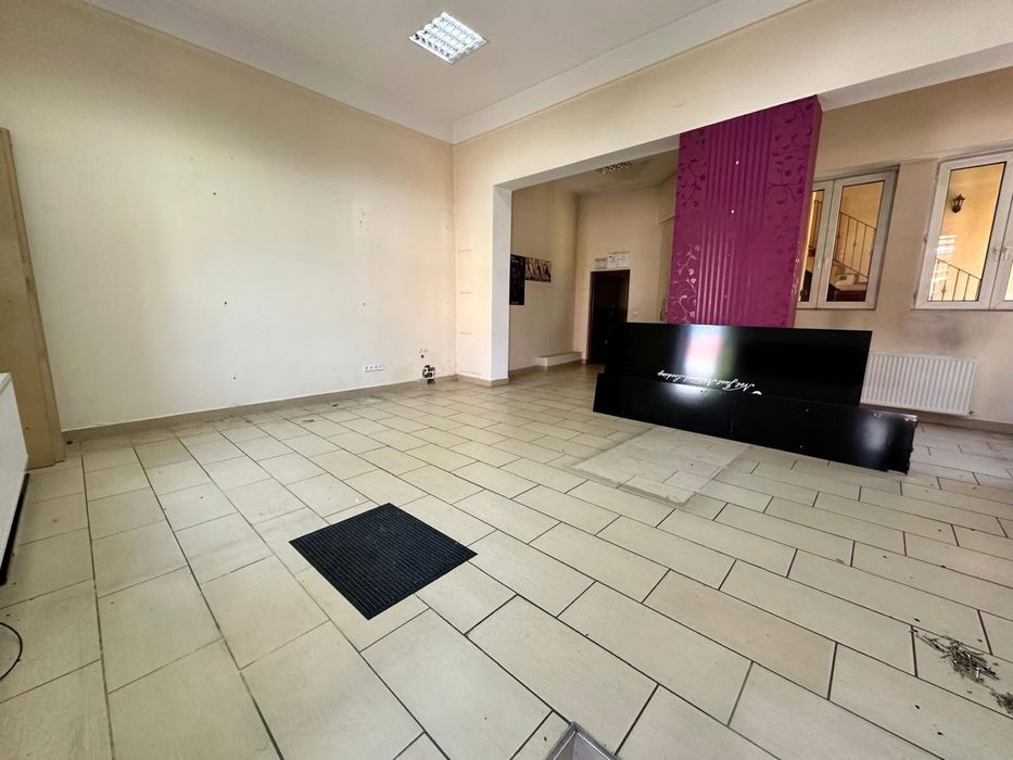 Ofer spre închiriere Spatiu Comercial zona Semicentrala