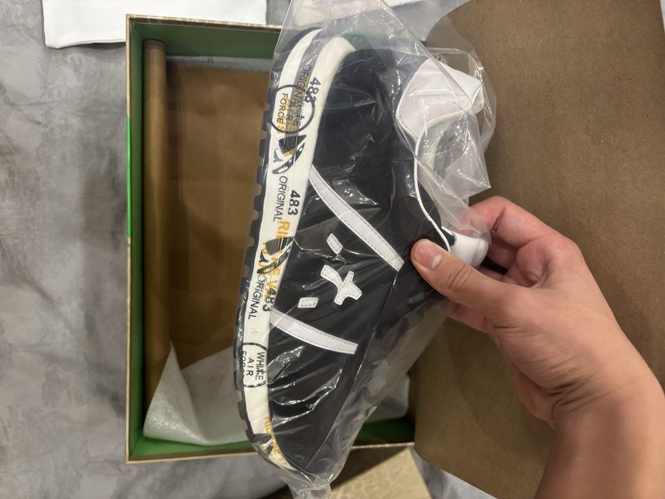 продаю премиаты кроссовки