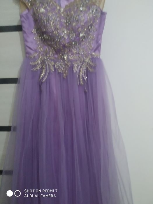 Ayollar uchun kelinlik liboslari festivali  top dizayn