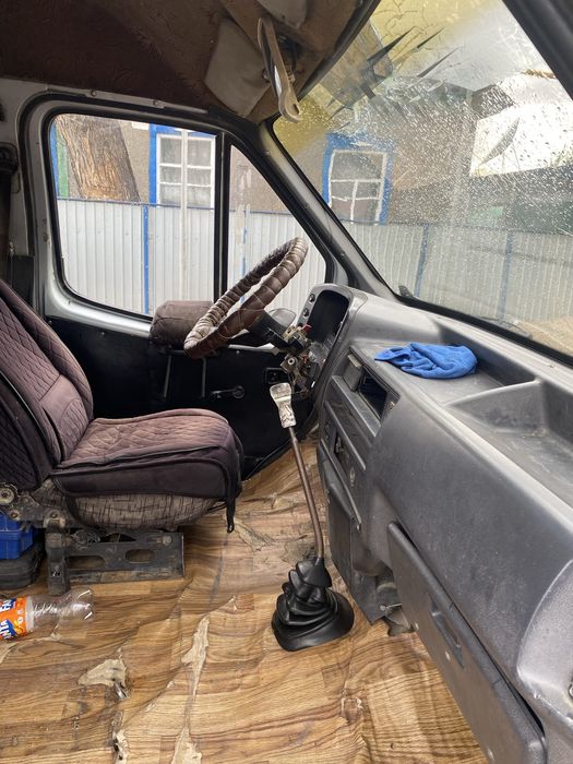 Машина Форд транзит сатылады