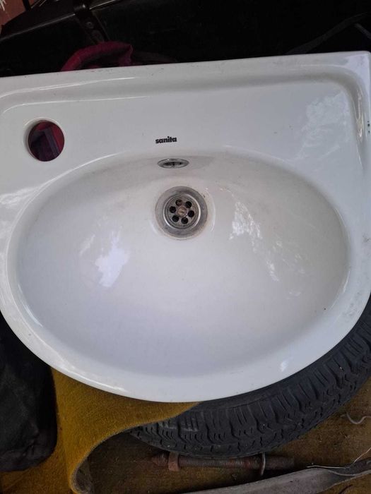 Продам раковину маленькую