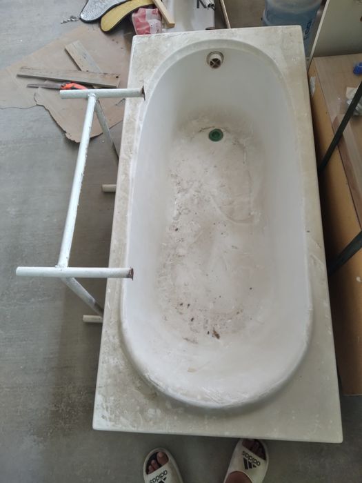 Продаётся старая ванна