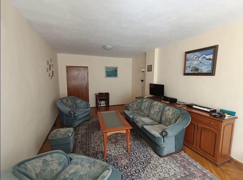 Дава се под наем Двустаен апартамент в София, Център - 85 кв.м за 550 € - Снимка #1