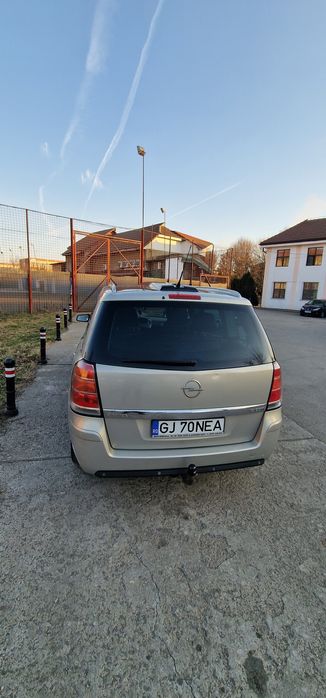 Opel Zafira 1.9 CDTI, 120 CP