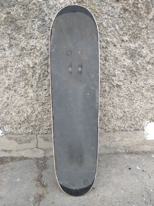 Скейтборд в нормальном состоянии.