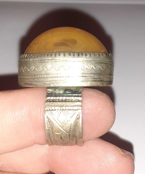 Inel Tuareg, model dom cu chihlimbar, argint tribal, Burkina Faso - mărimea 19 mm