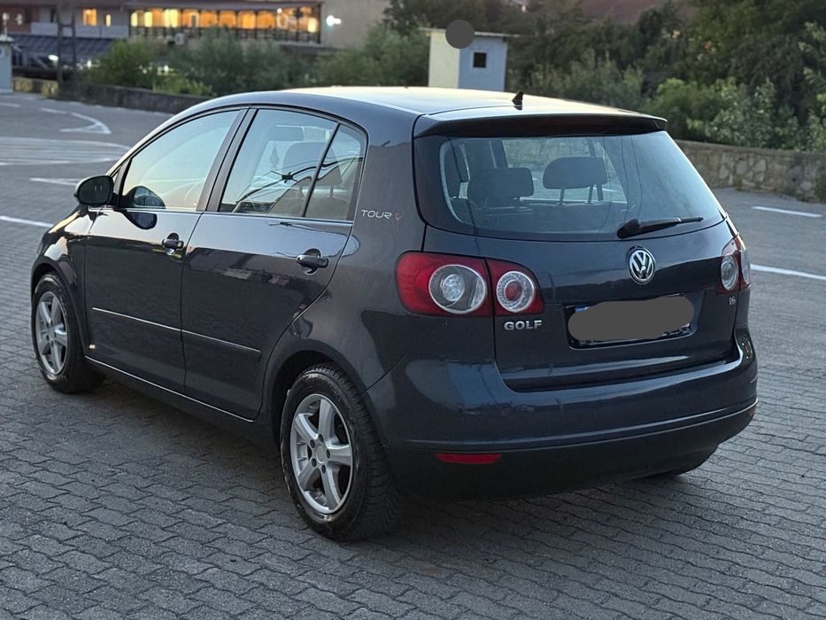 Volkswagen Golf Plus Tour - An 2008 - 1.6 Benzina 102Cp