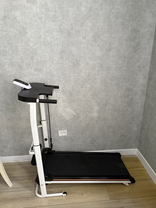Беговая дорожка механическая
