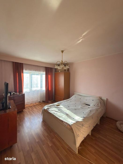 Vand apartament 3 camere Manastur