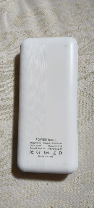Продам Powerbank, емкость 20000 мА в час