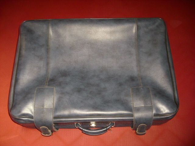 Куфар за път-кожен