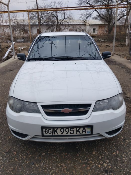 Нексия 2 сотилади 1.6