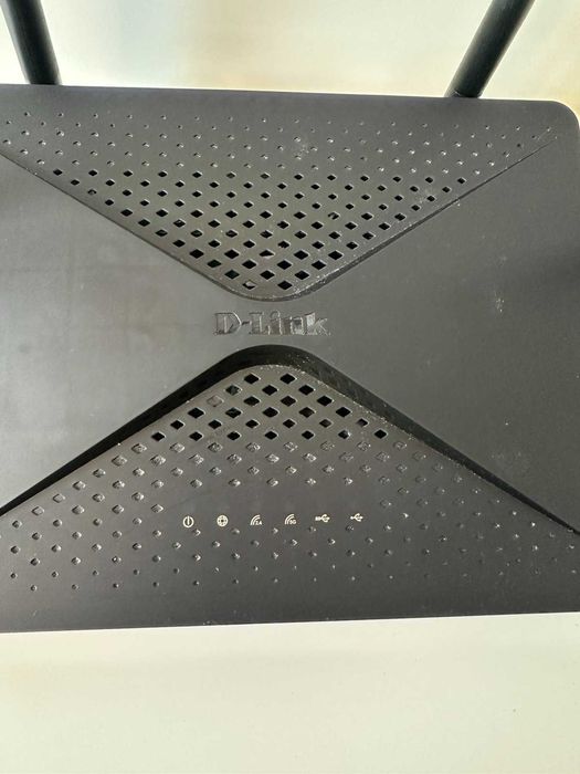 Рутер D-Link DIR-882 EXO AC2600 Wi-Fi 5 (802.11ac) скорост: 800+1733 Mbps
