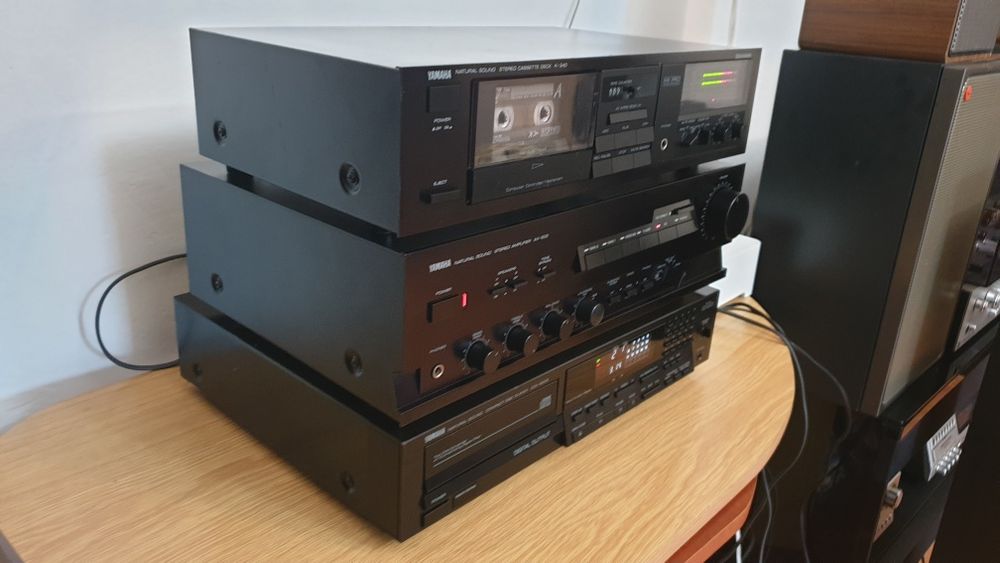 Linie audio Yamaha AX-500