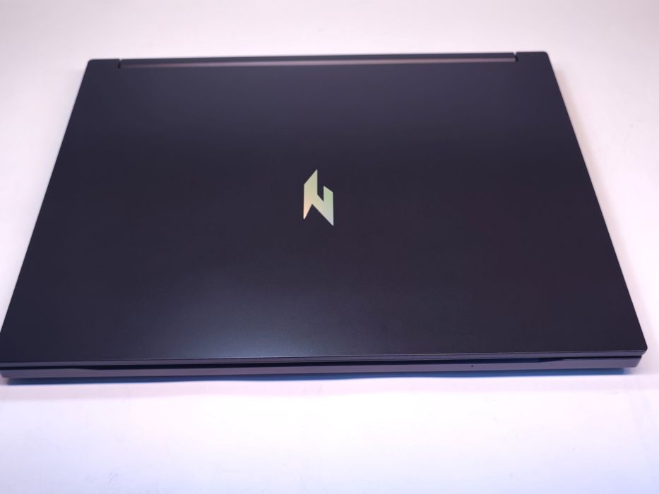 Acer Nitro V16 N24C4 Ryzen 7 8845HS 3.84Ghz RTX 4060 (8GB) | #D93637