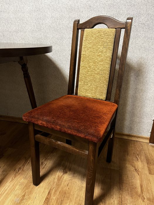 Трапезна маса разтегателна + два стола