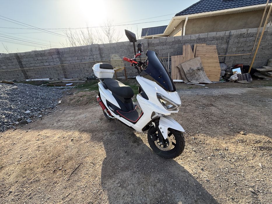 Мопед Макси 150 куб на учете