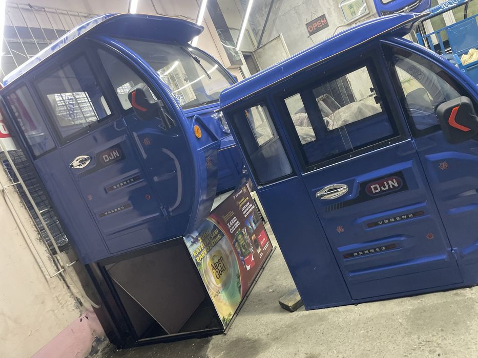 Мотороллер том , крыша , кабина