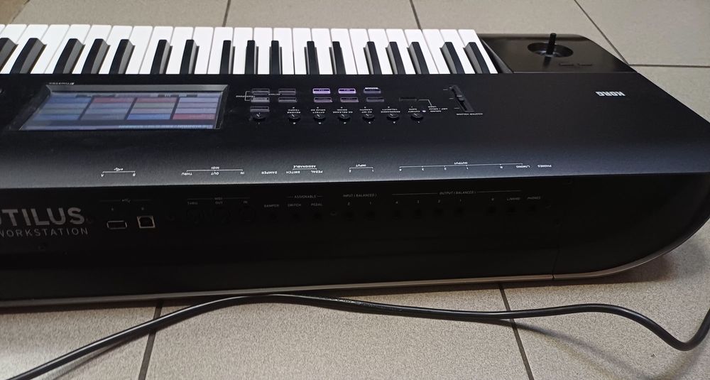 Korg Nautilus-61 Sintetizator
