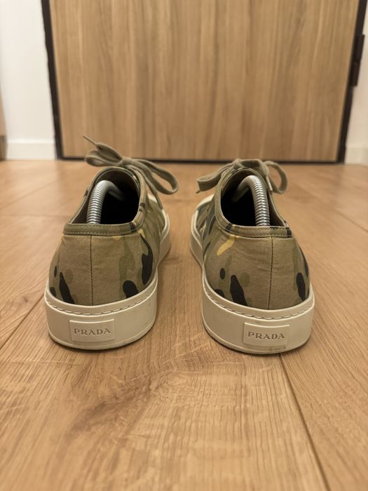 Prada ниски обувки